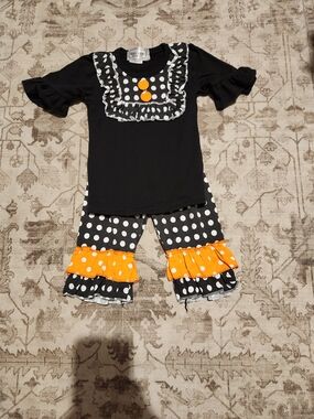 Unbranded Girls' Black & Orange Polka Dot Matching Set